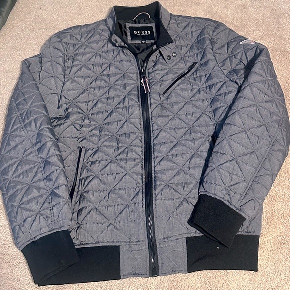 Guess Men's Water-Resistant Quilted Bomber Jacket - Picture 2 of 6